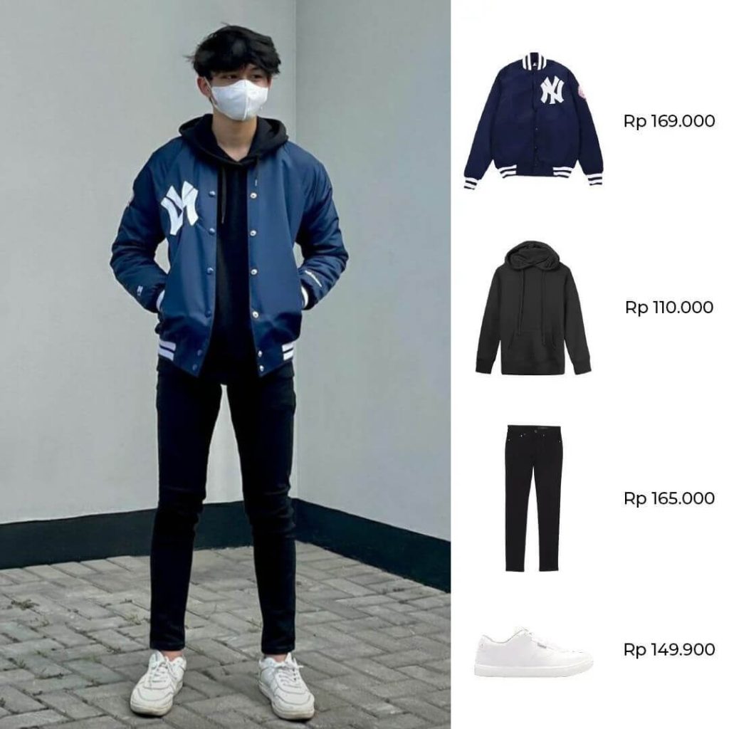 Jaket Varsity Navy, Hoodie Hitam, Celana Jeans Hitam, Sneakers Putih